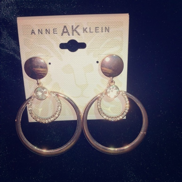 Anne Klein Accessories - Gold hoops earrings